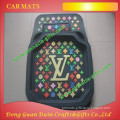 PLASTIC RUBBER CAR MAT FOR NON SKID TO KEEP CAR CLEAN